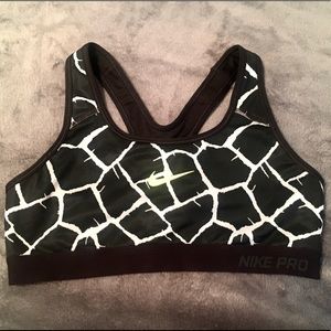 Nike Pro Sports Bra (small)